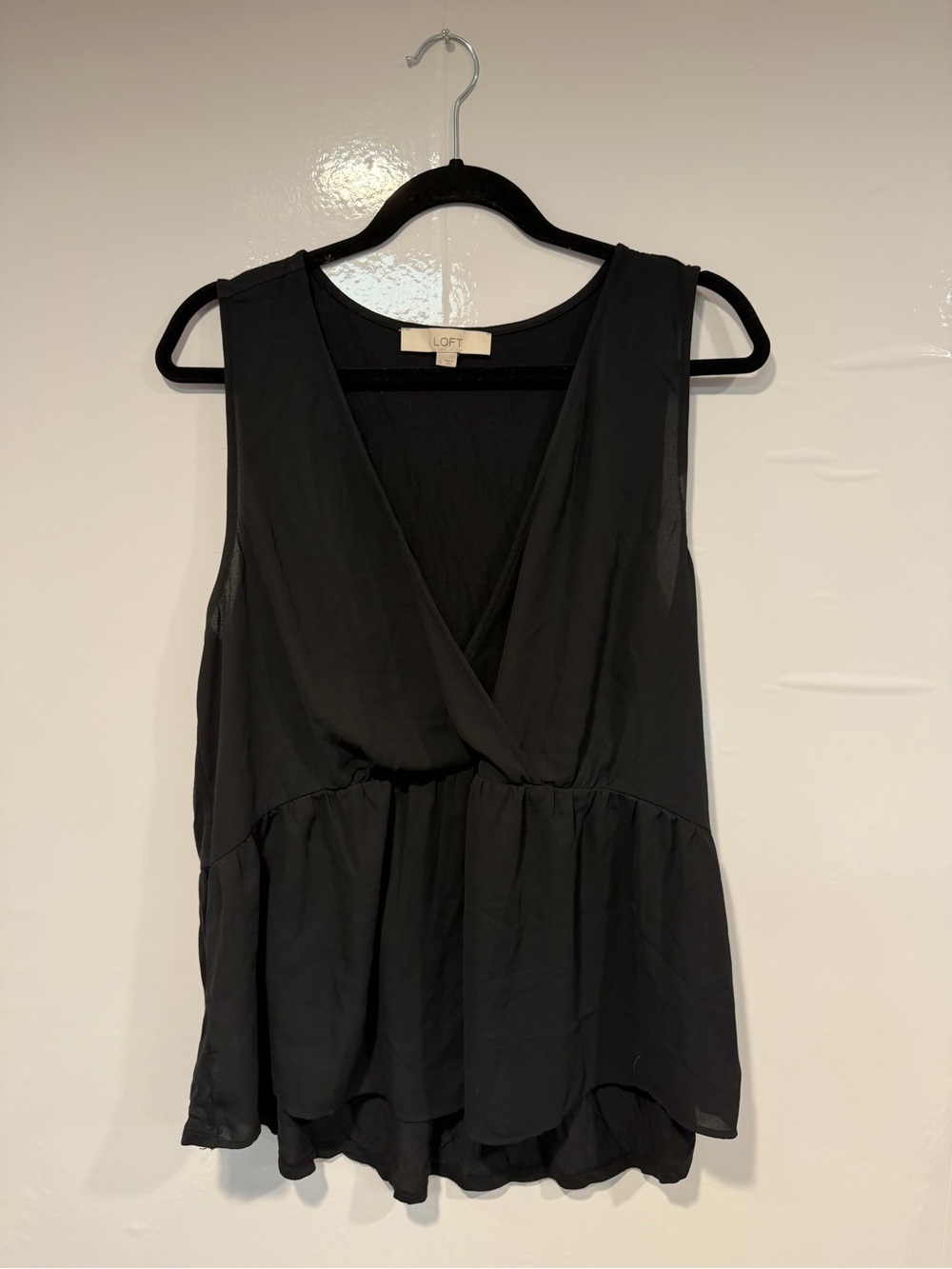 LOFT Black Sleeveless Surplice Peplum Top Womens Large V-Neck Blouse